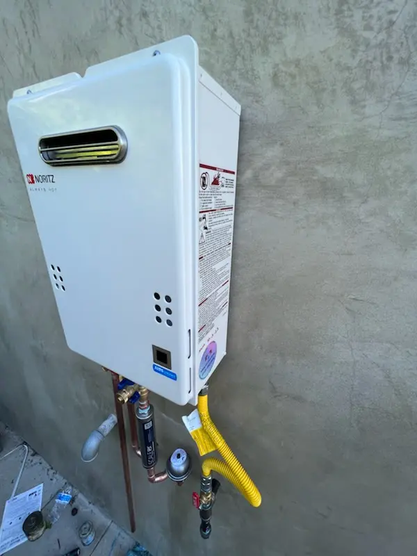 Tankless water heater installation for La Follette homes